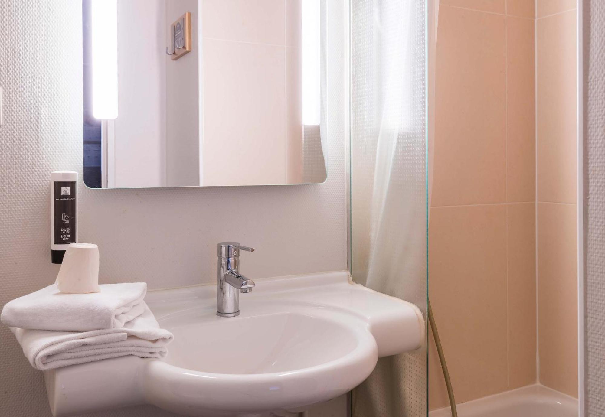 B&B Hotel Troyes Barberey Eksteriør bilde