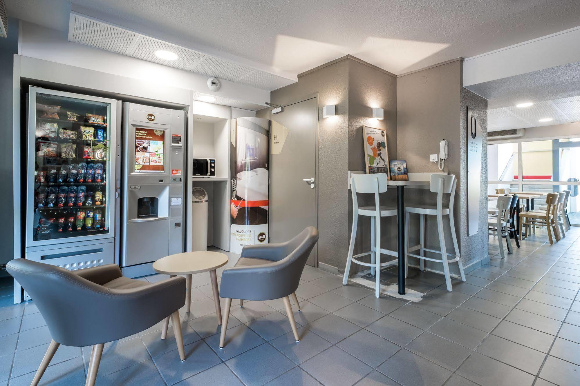 B&B Hotel Troyes Barberey Eksteriør bilde