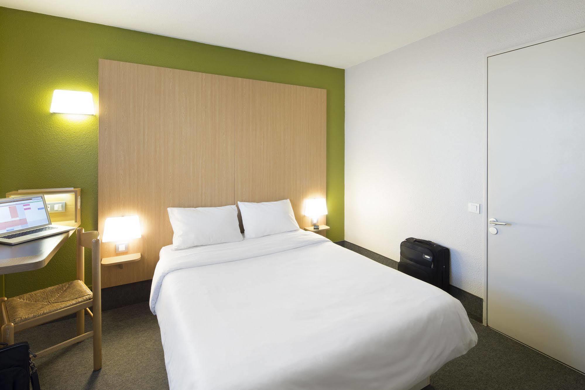 B&B Hotel Troyes Barberey Eksteriør bilde
